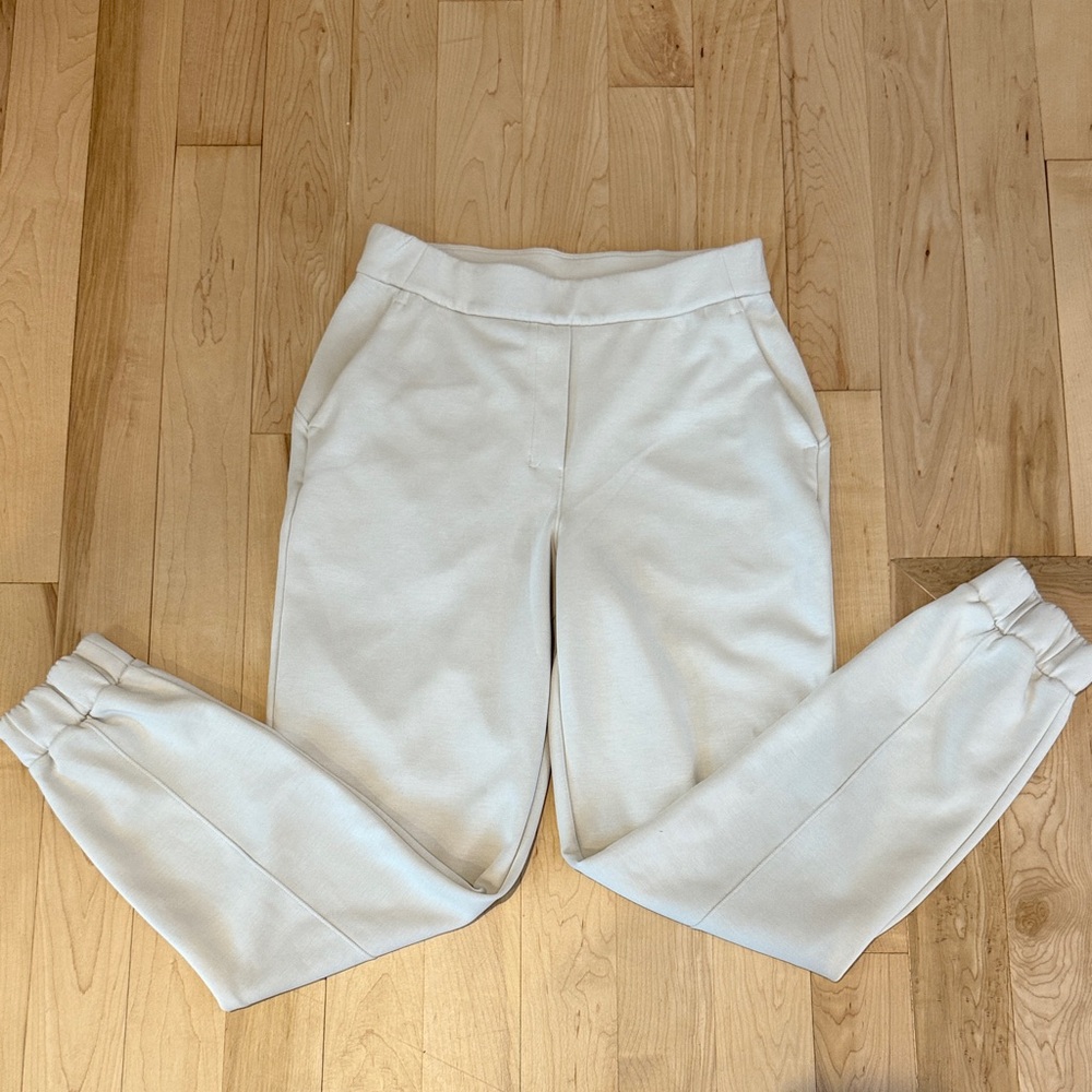 Lululemon Softstreme Women’s Beige Joggers
